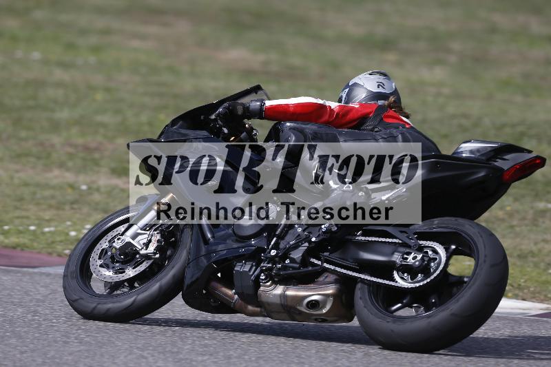 /30 27.07.2026  Dunlop Ride und Test Day ADR/Gruppe gelb Erfahren/77